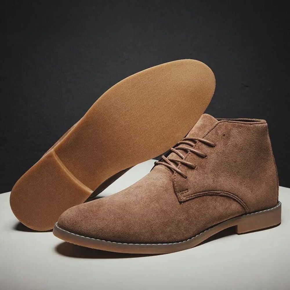 Men's Timeless British Suede Boot | Ventorini